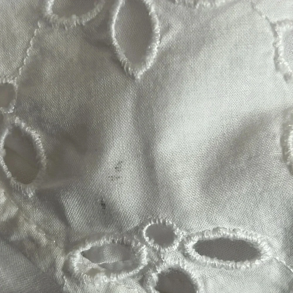 J. Crew Spring Garden Eyelet Blouse in White - Size 6 - Picture 11 of 11